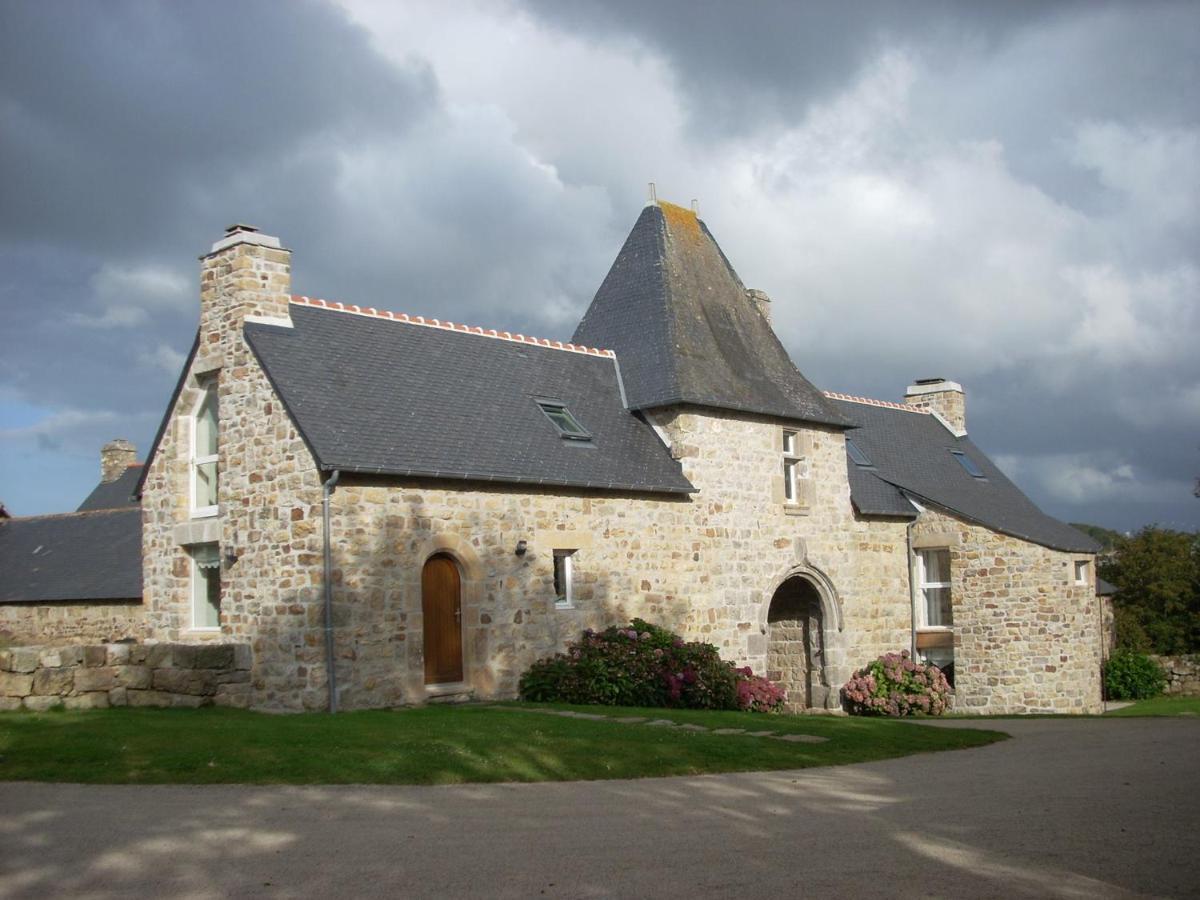 Gites Du Manoir De Goandour Crozon Exterior foto