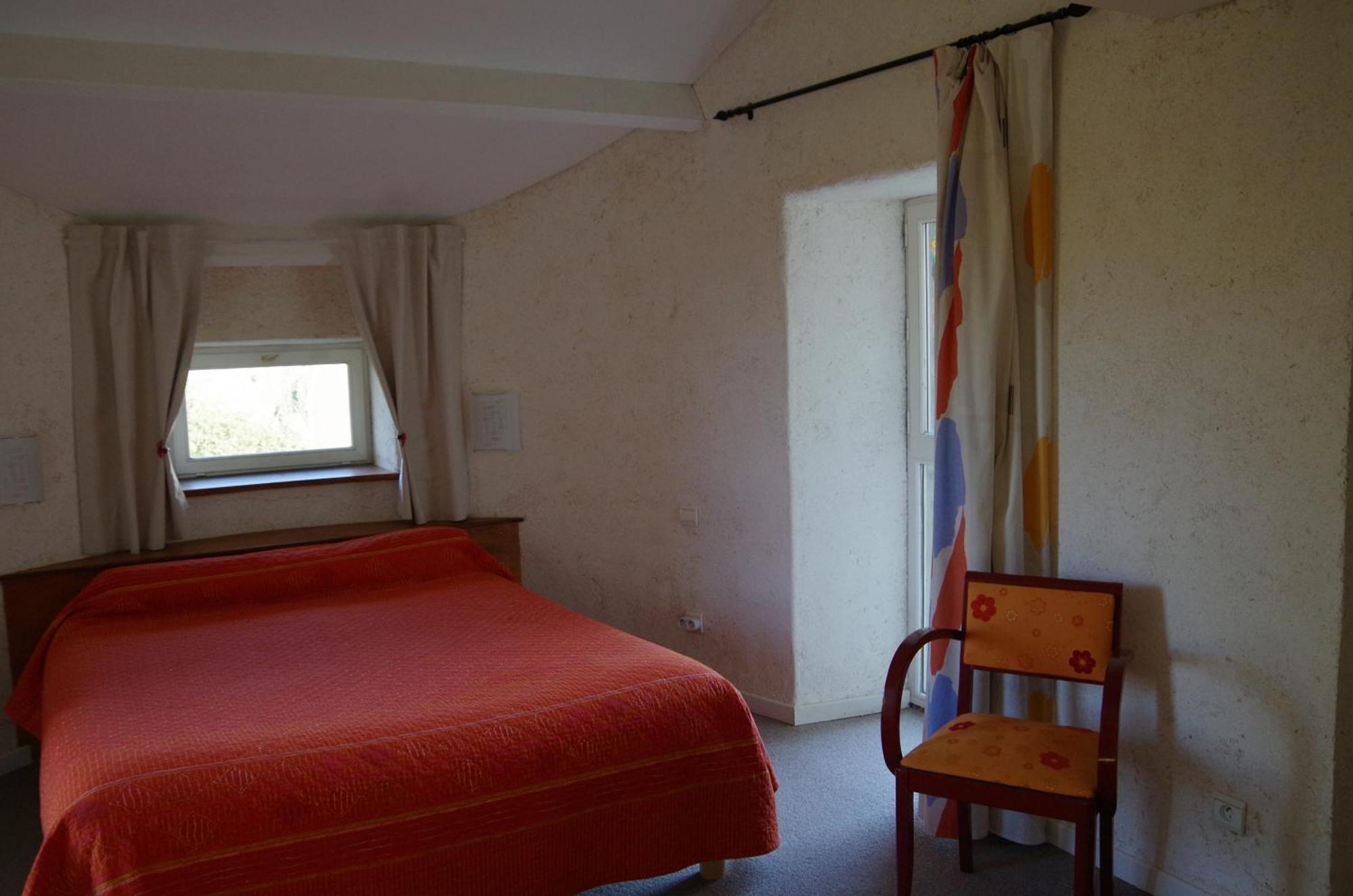 Gites Du Manoir De Goandour Crozon Habitación foto